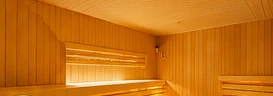 木のぬくもりを感じるサウナ室のイメージ